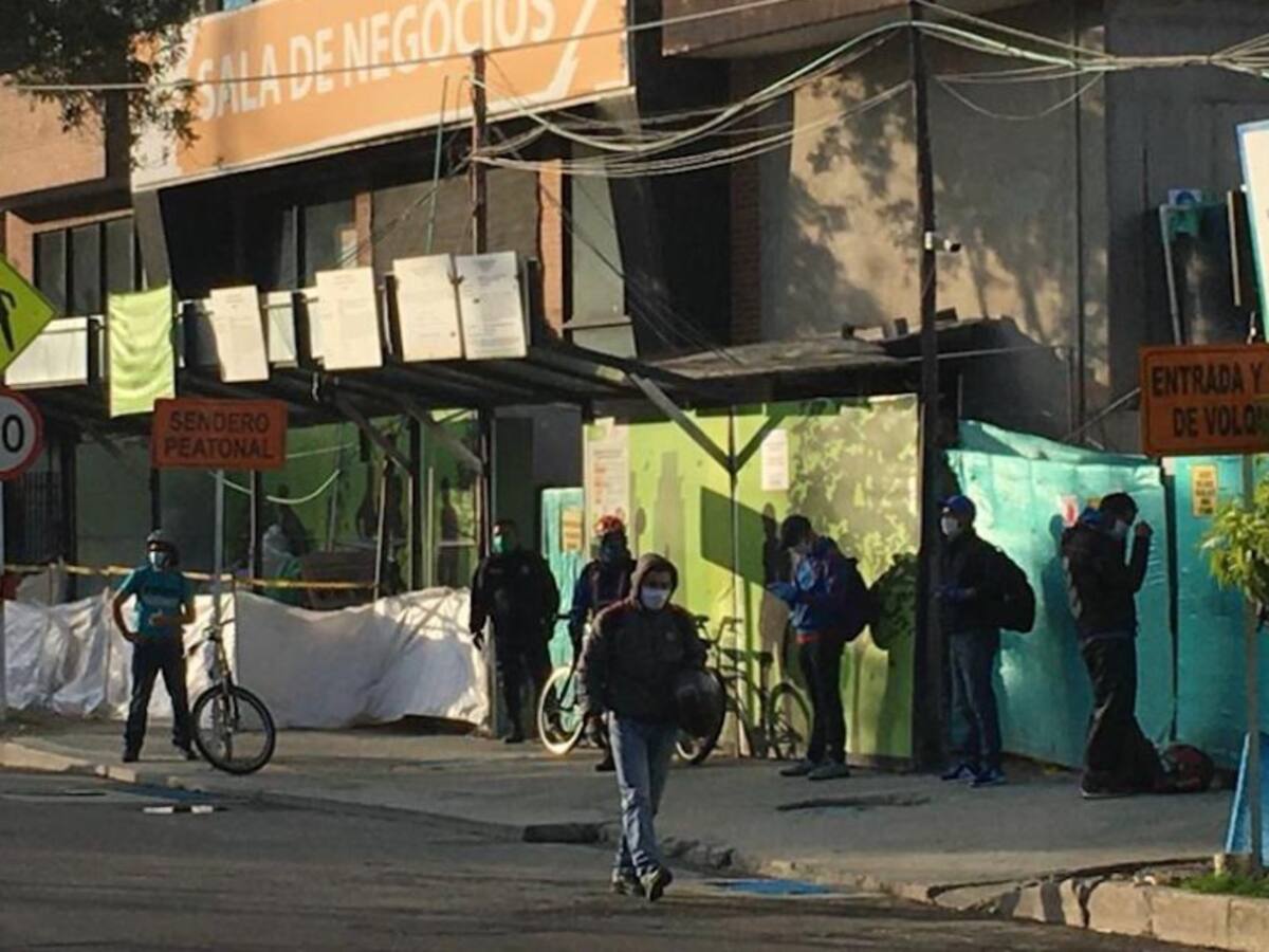 Obreros llegaron temprano a trabajar en Bogotá