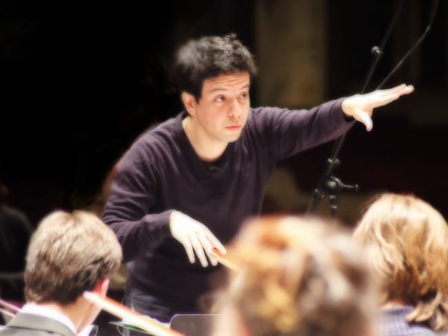 De Colombia para el mundo: Carlos Ágreda, el joven director musical