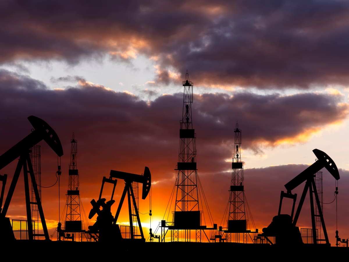 Petróleo cae un 5% luego de que Israel descartara atacar zonas petroleras de Irán