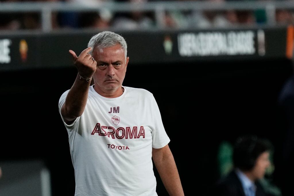 Jose Mourinho, técnico de la Roma de Italia (Foto por Jose Breton/Pics Action/NurPhoto via Getty Images)