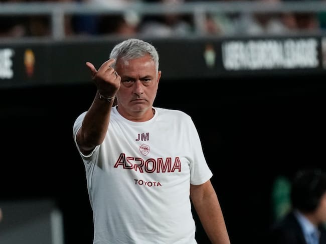 Jose Mourinho, técnico de la Roma de Italia (Foto por Jose Breton/Pics Action/NurPhoto via Getty Images)
