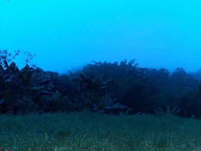 Amanecer nublado en las fincas del Quindío, desde el municipio de Circasia
