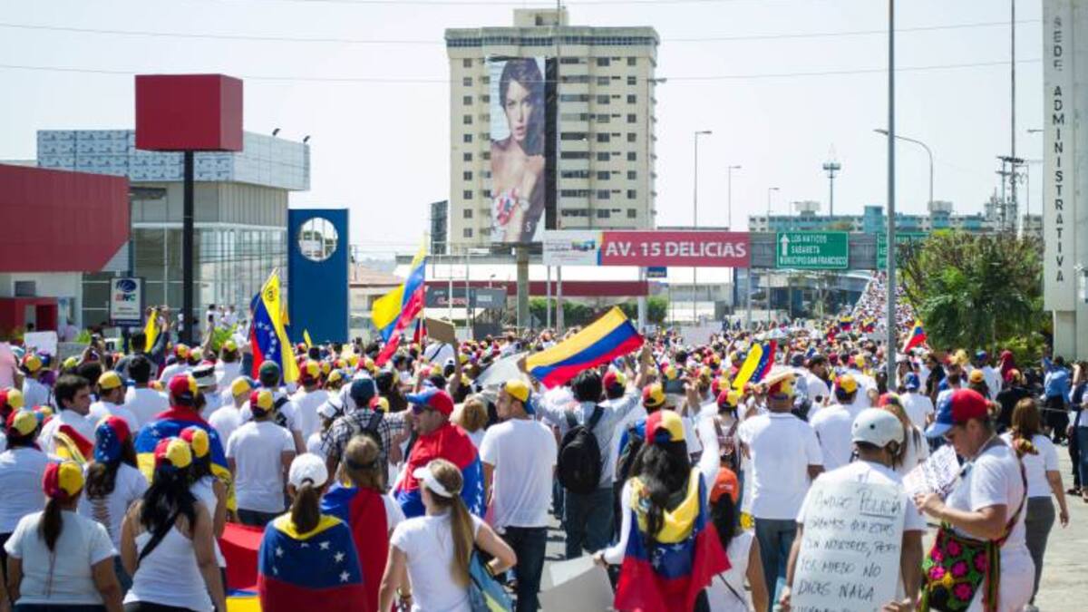 Chavismo y oposición convocan marchas simultáneas en Venezuela