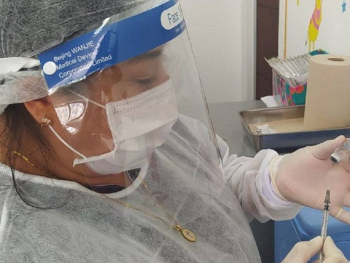 Leve incremento de casos COVID en Quindío, llamado a vacunación