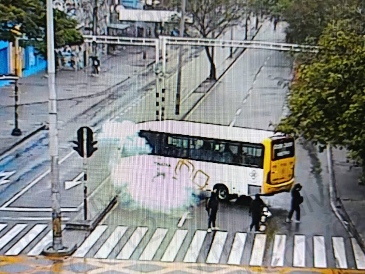 Disturbios en la UdeA afectaron la movilidad durante varias horas en Medellín