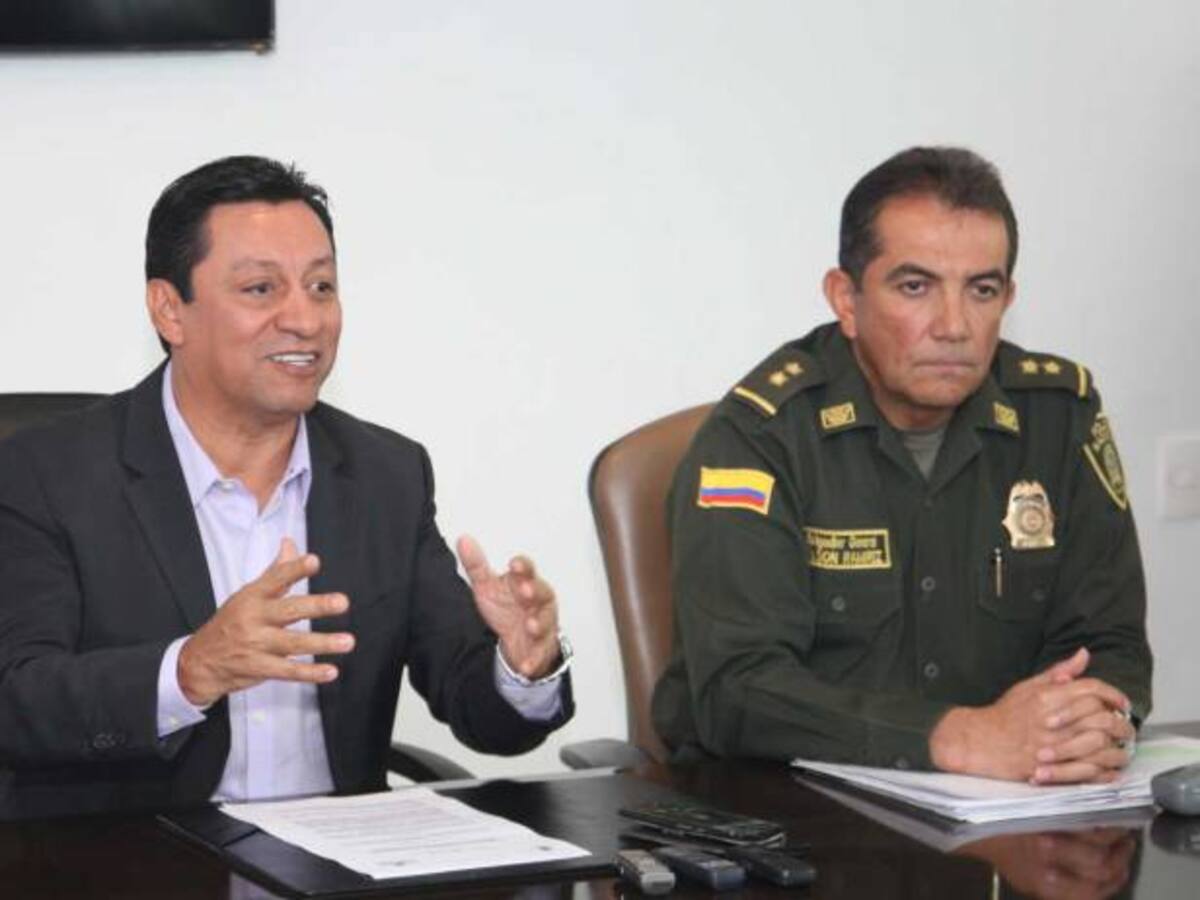 Se va el general Ramírez de la policía metropolitana de Bucaramanga