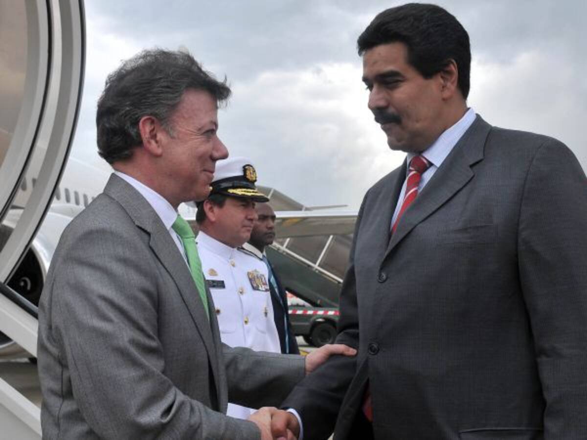 Unasur propone reunión entre Santos y Maduro para solucionar conflicto fronterizo