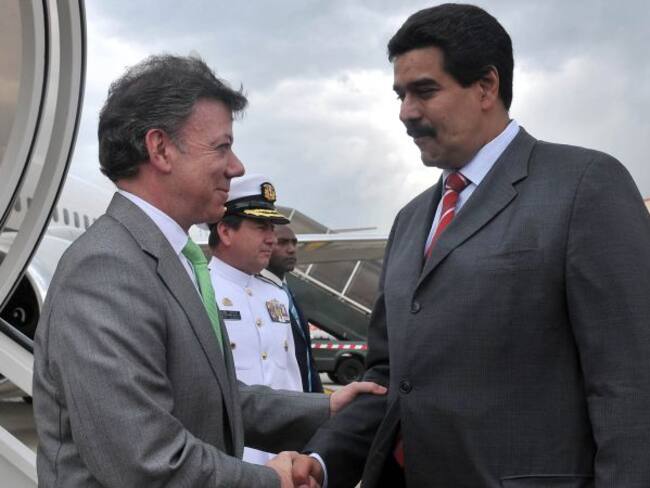 Unasur propone reunión entre Santos y Maduro para solucionar conflicto fronterizo