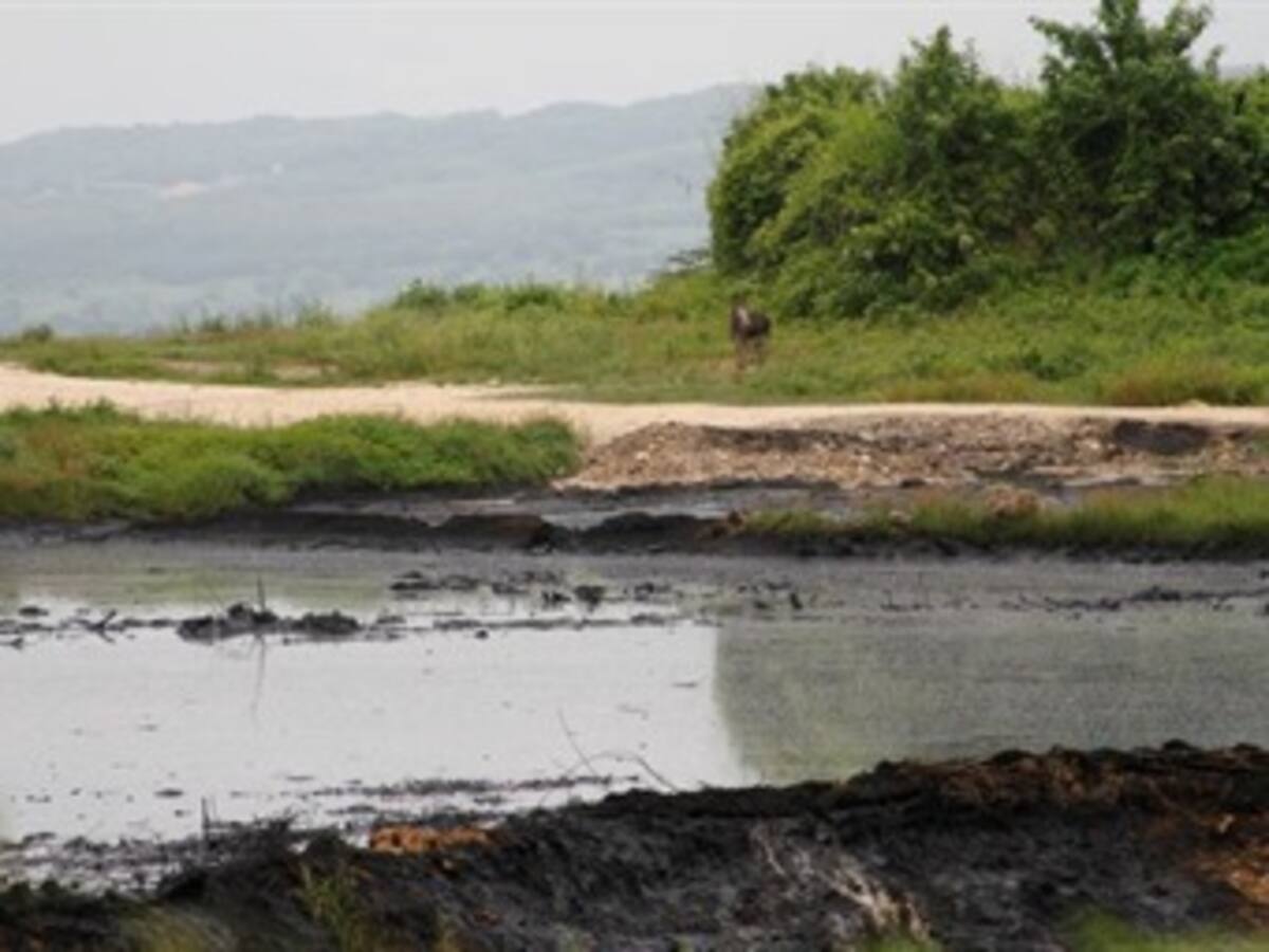 Derrame de crudo en Cartagena se seguirá presentando: Contraloría