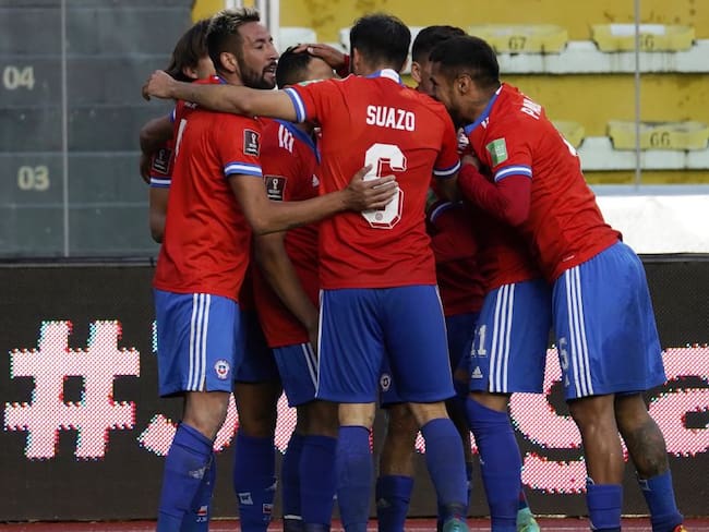 Los jugadores de Chile festejan el tercer gol de &#039;La Roja&#039;.