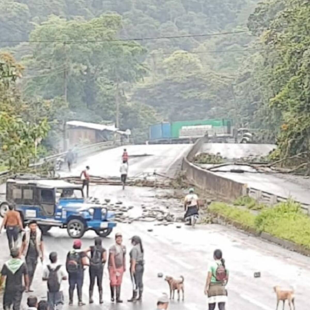 En el tercer día de paro permanecen bloqueos en Cali y algunos en el Valle