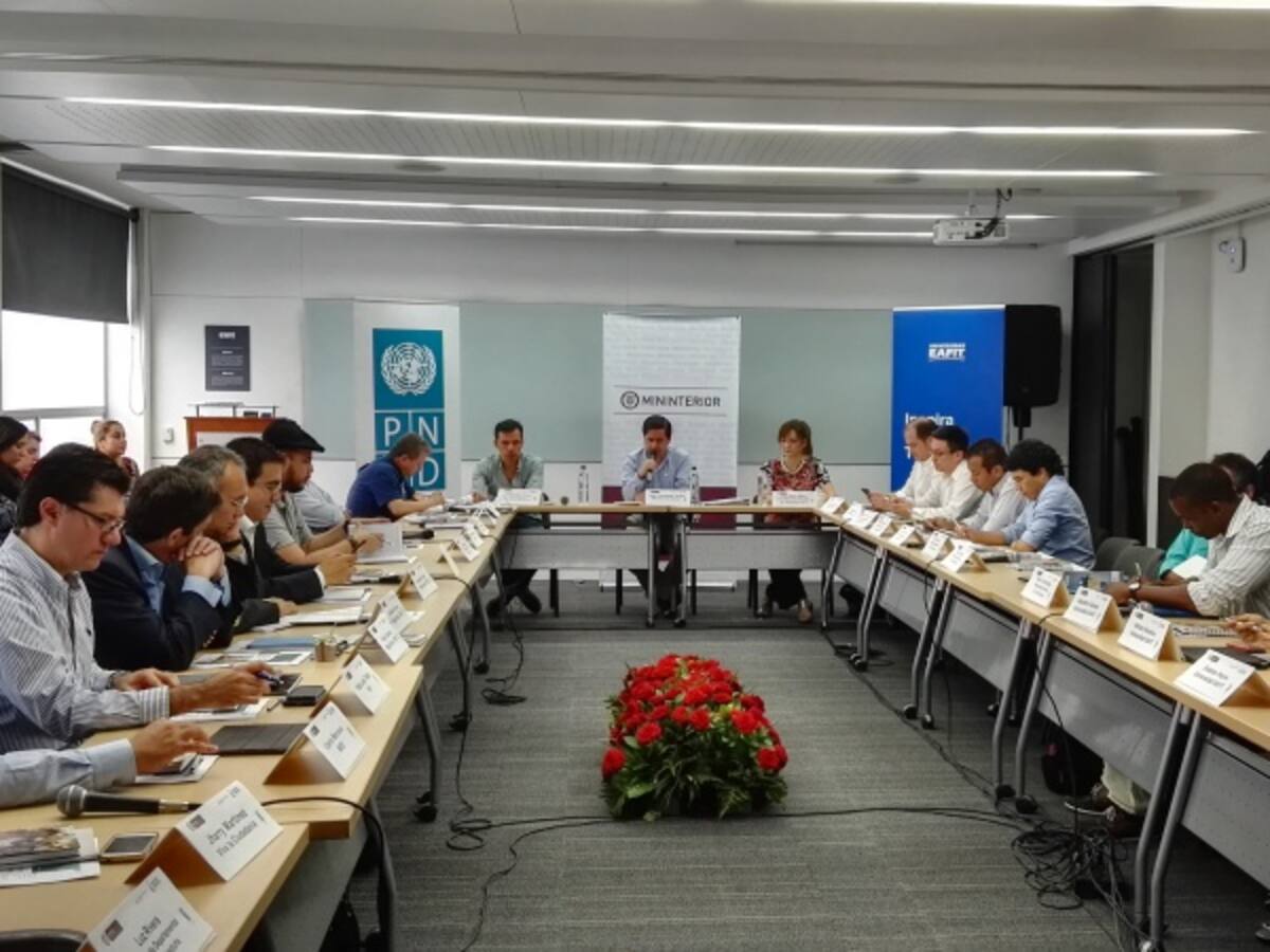 Paquete de reformas por participación política de las Farc saldría en octubre