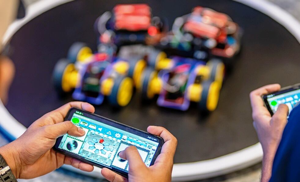 UTB impulsa la cultura STEM+ en Cartagena y Bolívar con Robótica al Parque 2026