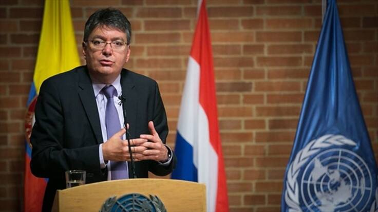 Maestros han tenido ajustes mayores a los de otros trabajadores: Cárdenas