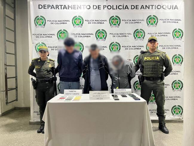 Tres hombres se hicieron pasar por policías y le robaron a un hombre en La Ceja