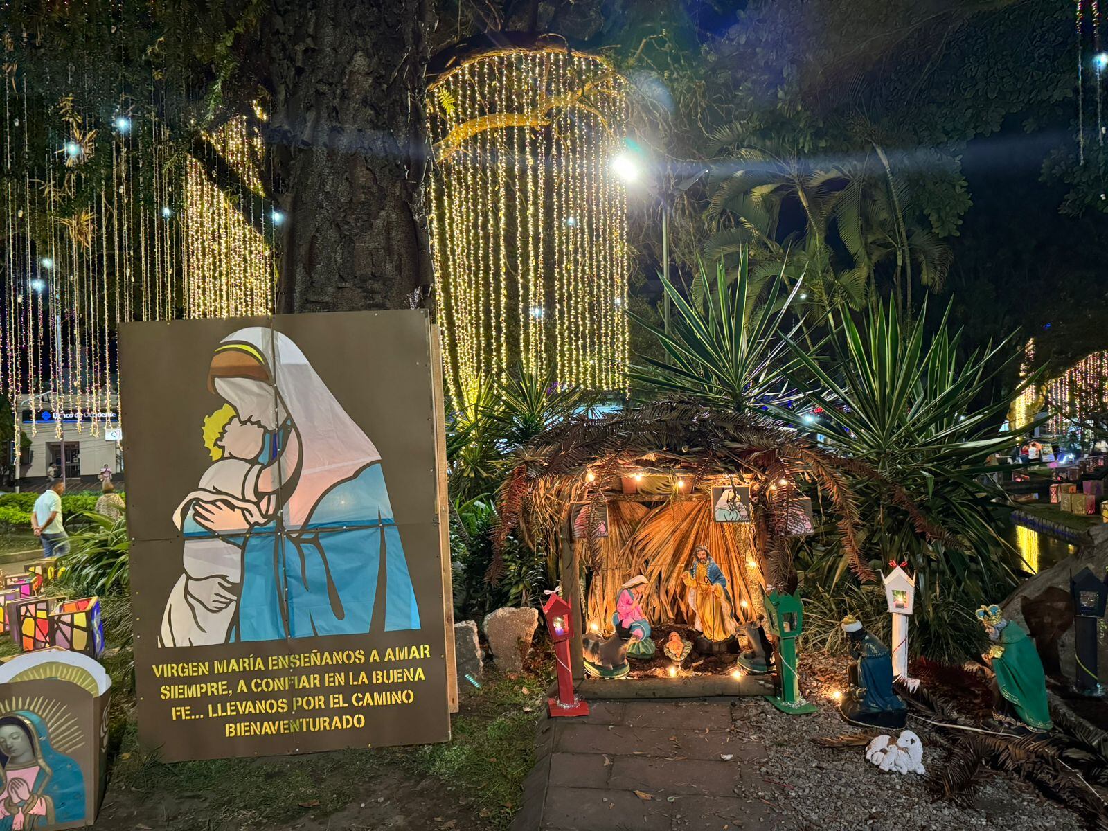 Exposición de faroles de Quimbaya en el parque De Los Fundadores en Armenia. Foto: Cortesía Jorge  Torres