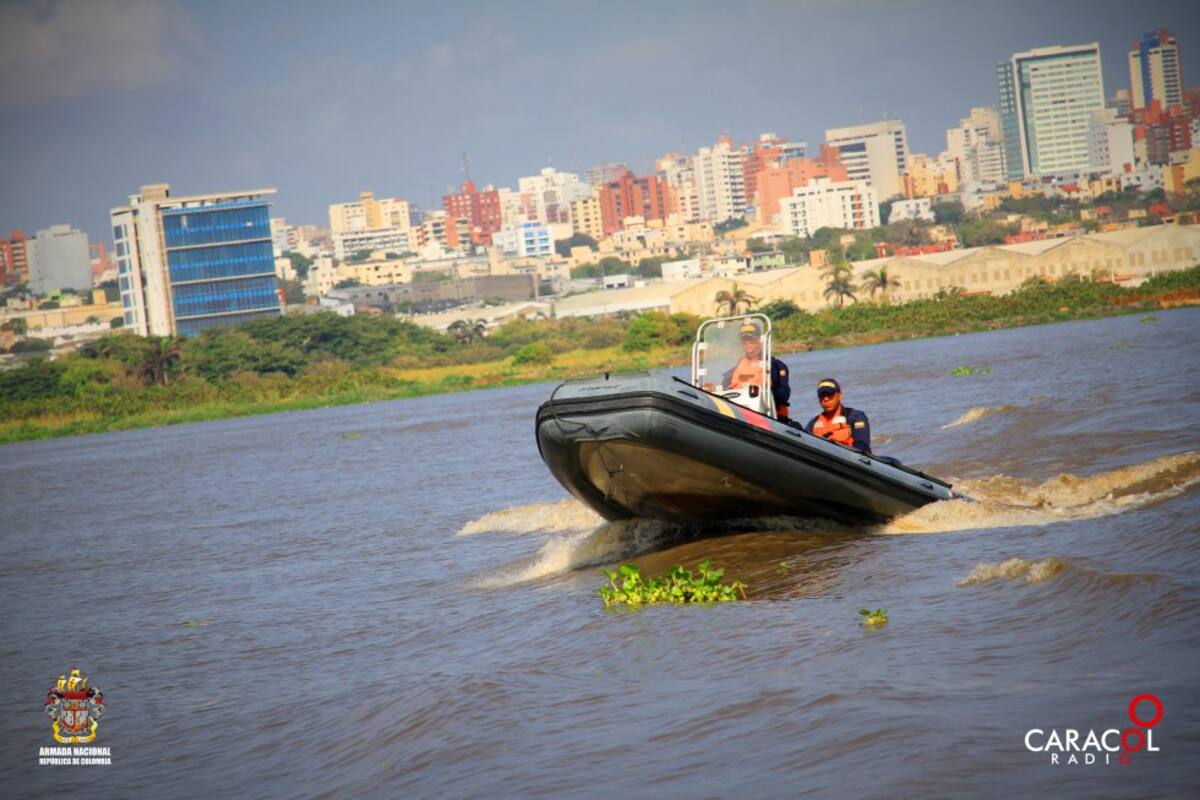 La Armada Nacional acompaña la eco-expedición de Caracol Radio