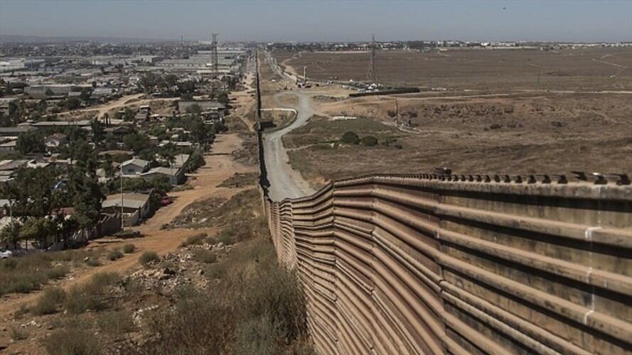 Comité del Congreso de EEUU aprueba 10.000 millones de dólares para el muro. Foto: Getty Images