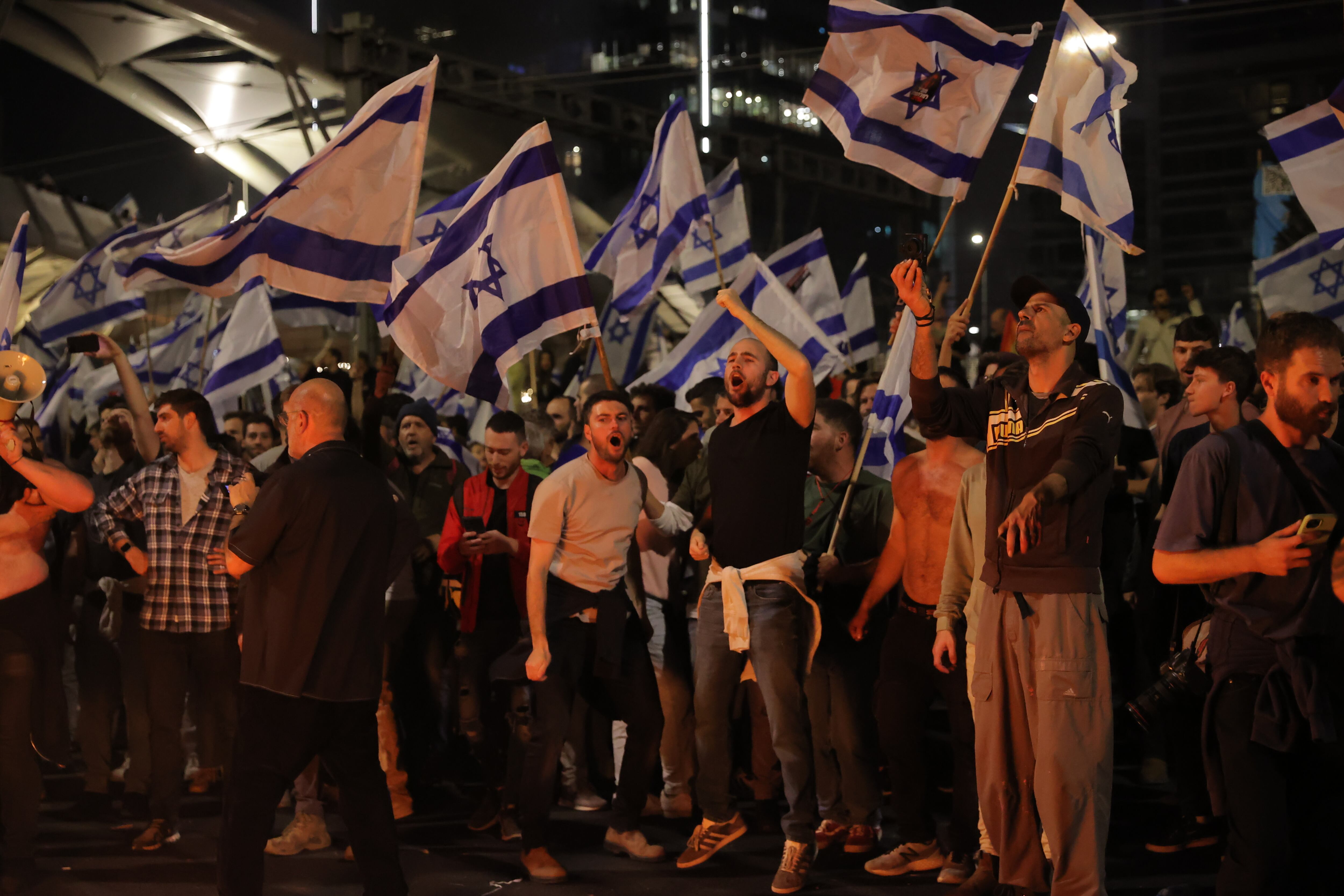 Jornada de protestas civiles en Israel en rechazo a la propuesta de reforma judicial que debilita las cortes y aumenta el poder del ejecutivo. 
(Foto: Mostafa Alkharouf/Anadolu Agency via Getty Images)