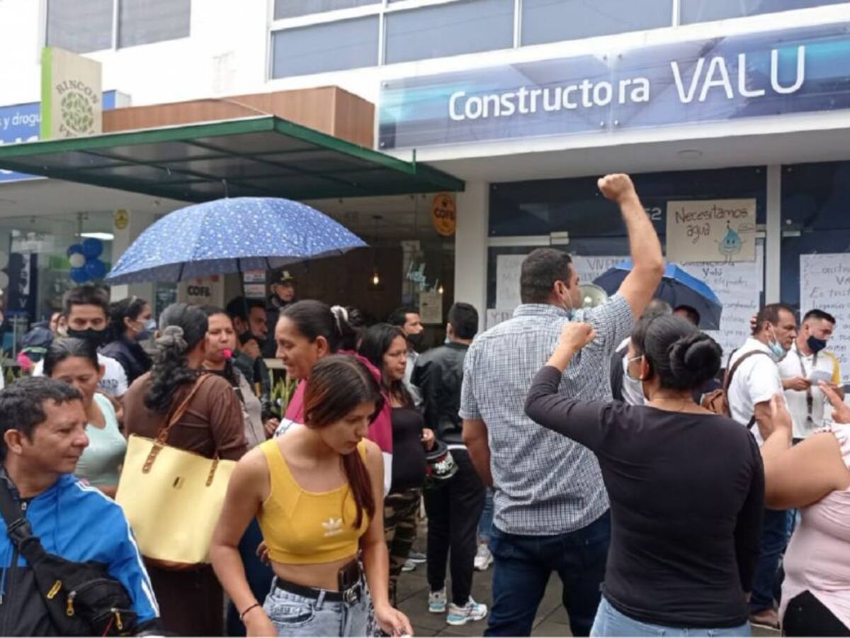 Les entregaron apartamento sin servicio de agua potable