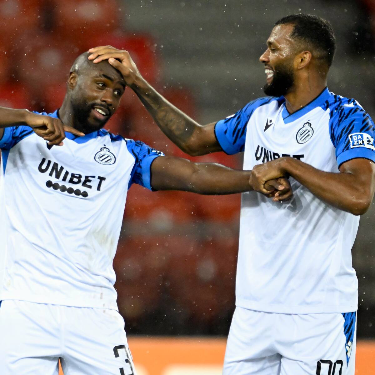 Video: Éder Álvarez Balanta marca golazo en la victoria del Brujas en la Conference League