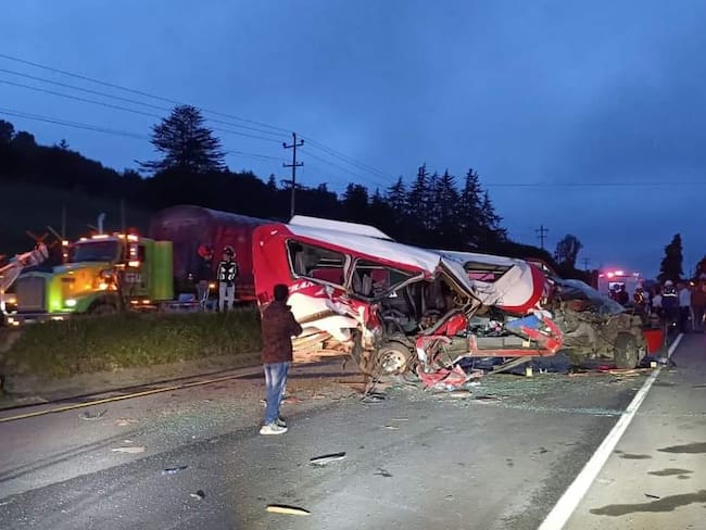 Accidente en la vía Chocontá– Bogotá deja un muerto y siete heridos