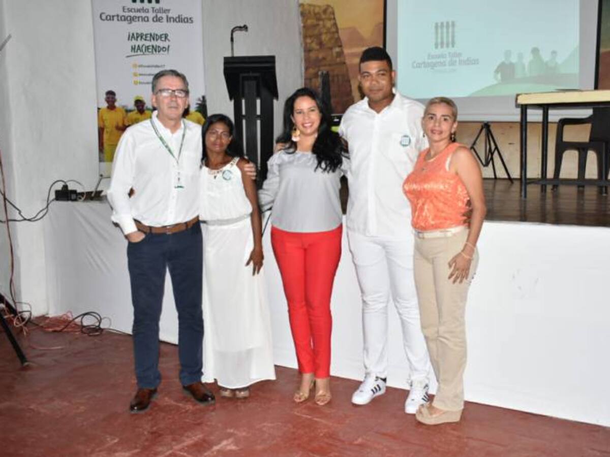 Se gradúan Jóvenes en riesgo de Cartagena