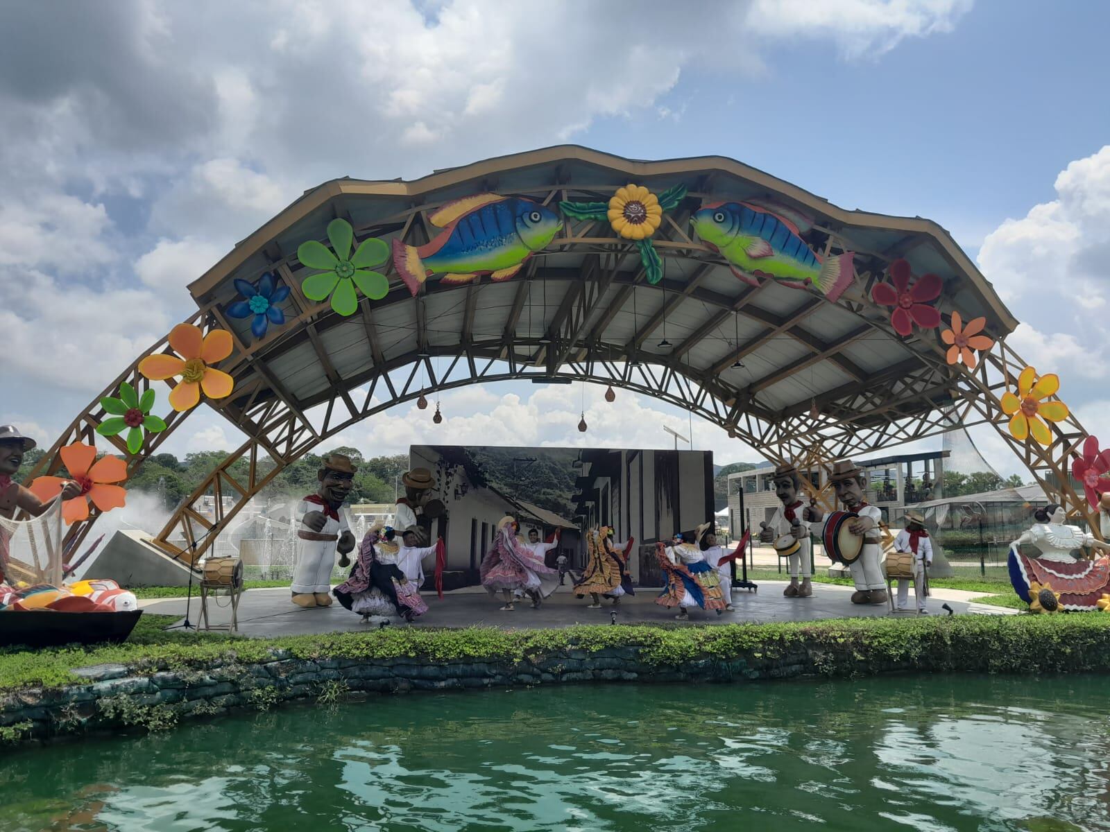 En el Parque Caiké se vivió la magia del Festival Nacional de la Música Colombiana.