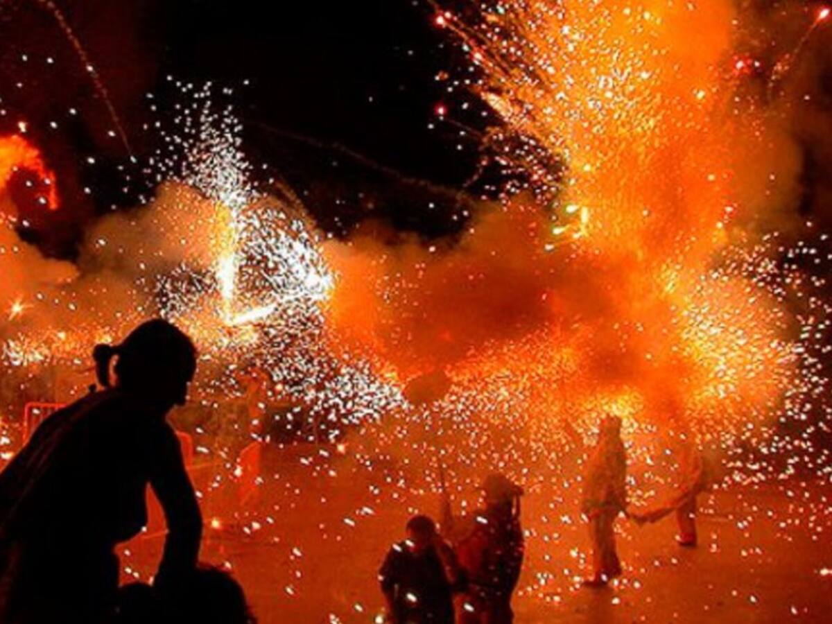 Explosión accidental de juegos pirotécnicos deja 28 heridos en el Atlántico