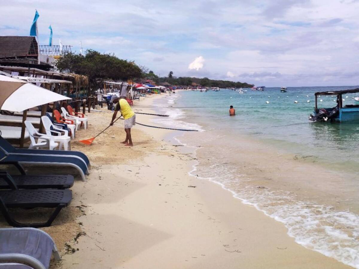 Playa Blanca sería cerrada por varios días para reorganizarla