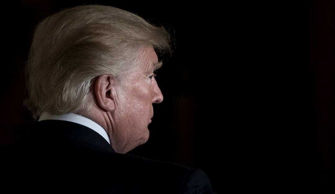 Una encuesta revela que los conservadores apoyarían más al gobernador de Florida que al expresidente en una nueva carrera a la Casa Blanca.