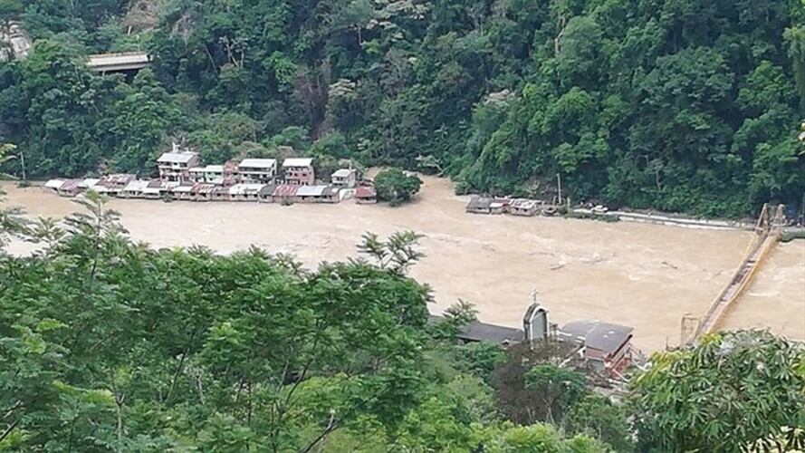 Creciente del río Cauca en Puerto Valdivia. Foto: Colprensa