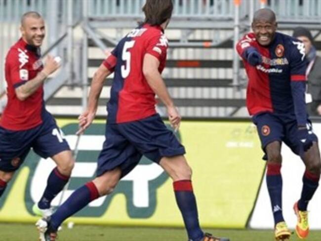 Con tripleta de Víctor Ibarbo, Cagliari vence 3-1 a Sampdoria