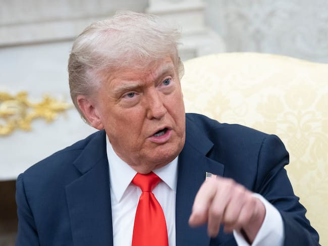 Washington (United States of America), 05/06/2025.- US President Donald Trump speaks during a meeting with German chancellor at the Oval Office of the White House in Washington, DC, USA, 05 June 2025. (Alemania) EFE/EPA/CHRIS KLEPONIS / POOL