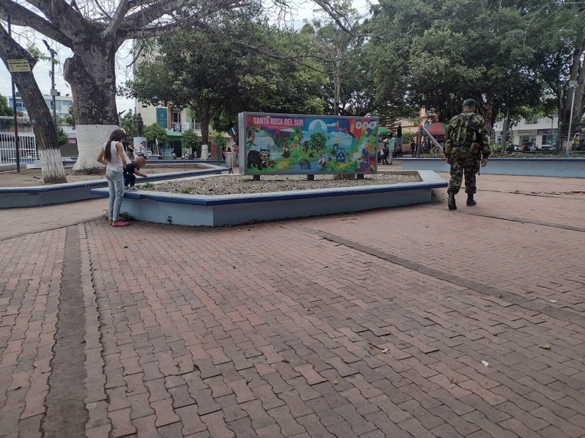 Denuncian incursión de 500 hombres armados de las AGC en veredas del sur de Bolívar