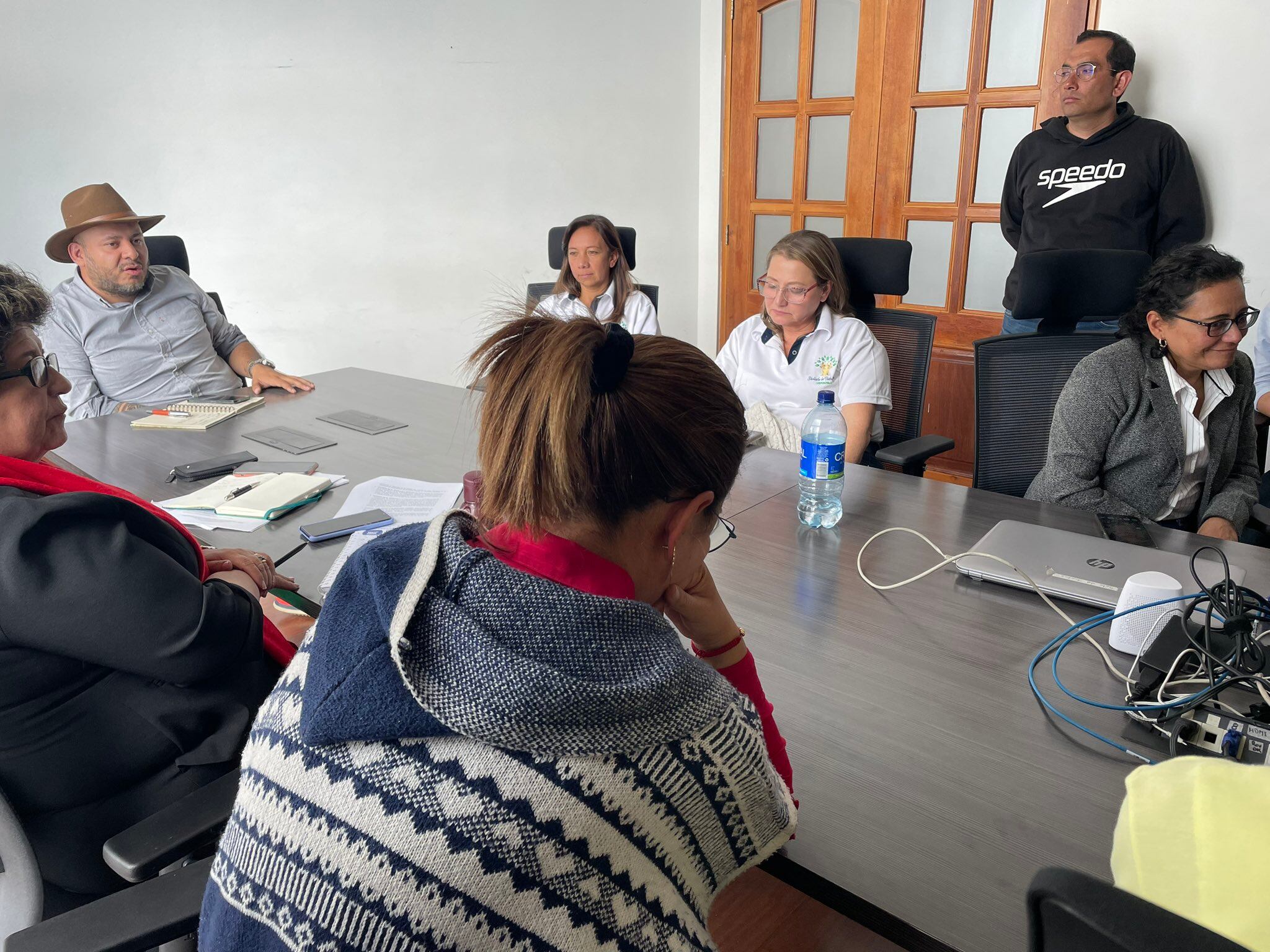 Mesa de trabajo entre Corpoboyacá y trabajadores de Sunet Corpoboyacá / Cortesía: Corpoboyacá.