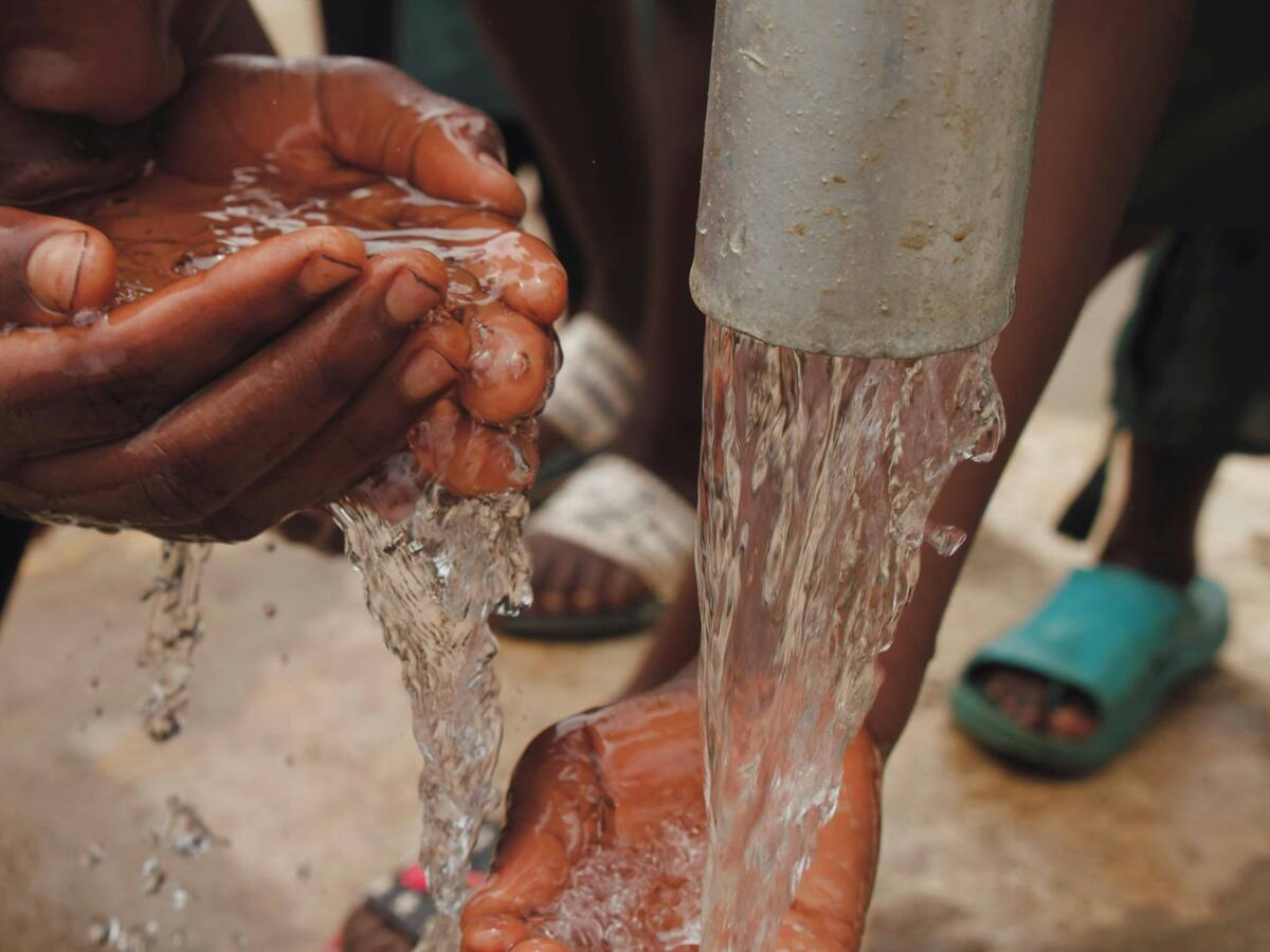 Colsanitas está llevando agua potable a escuelas rurales de Cundinamarca