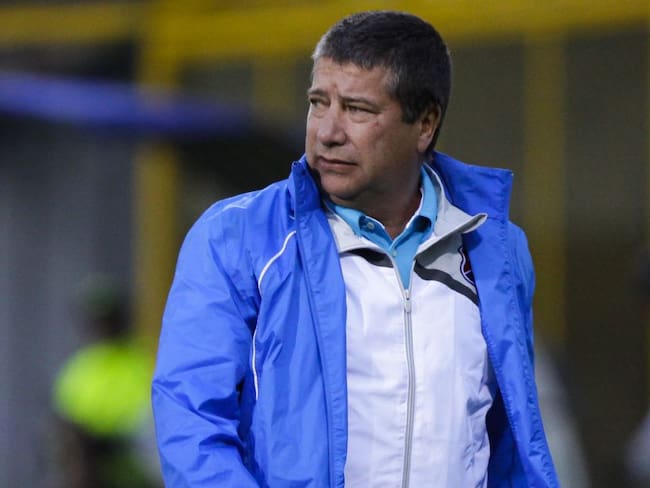 &#039;Bolillo&#039; Gómez ya firmó como nuevo director técnico del Medellín
