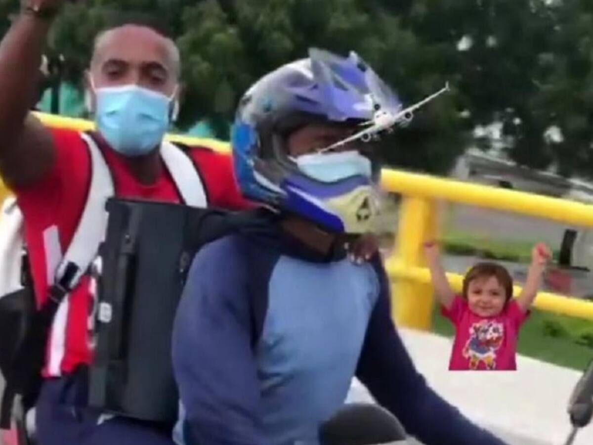 En moto llegaron jugadores del Junior al Cortissoz por bloqueo de buses