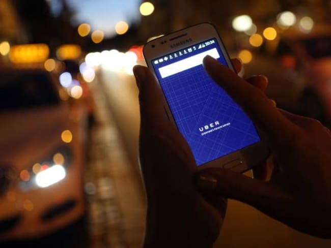 Taxistas de España, satisfechos con decisión sobre Uber