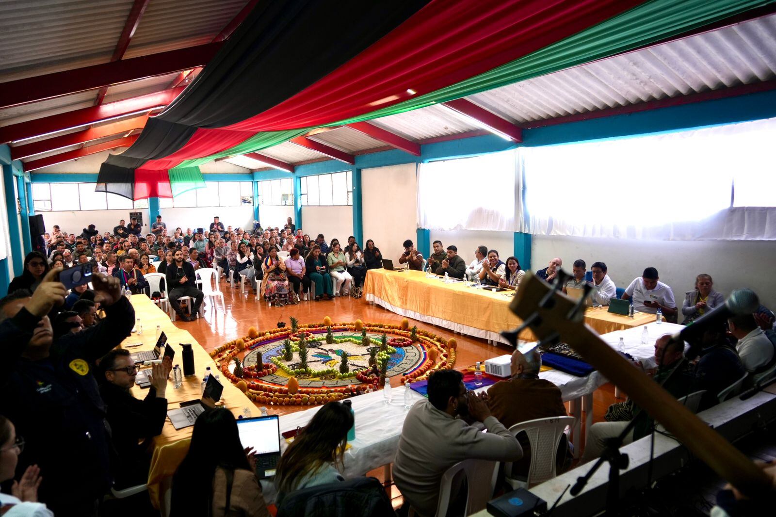 Comuneros del Sur y Gobierno socializan la Zona de Ubicación Temporal