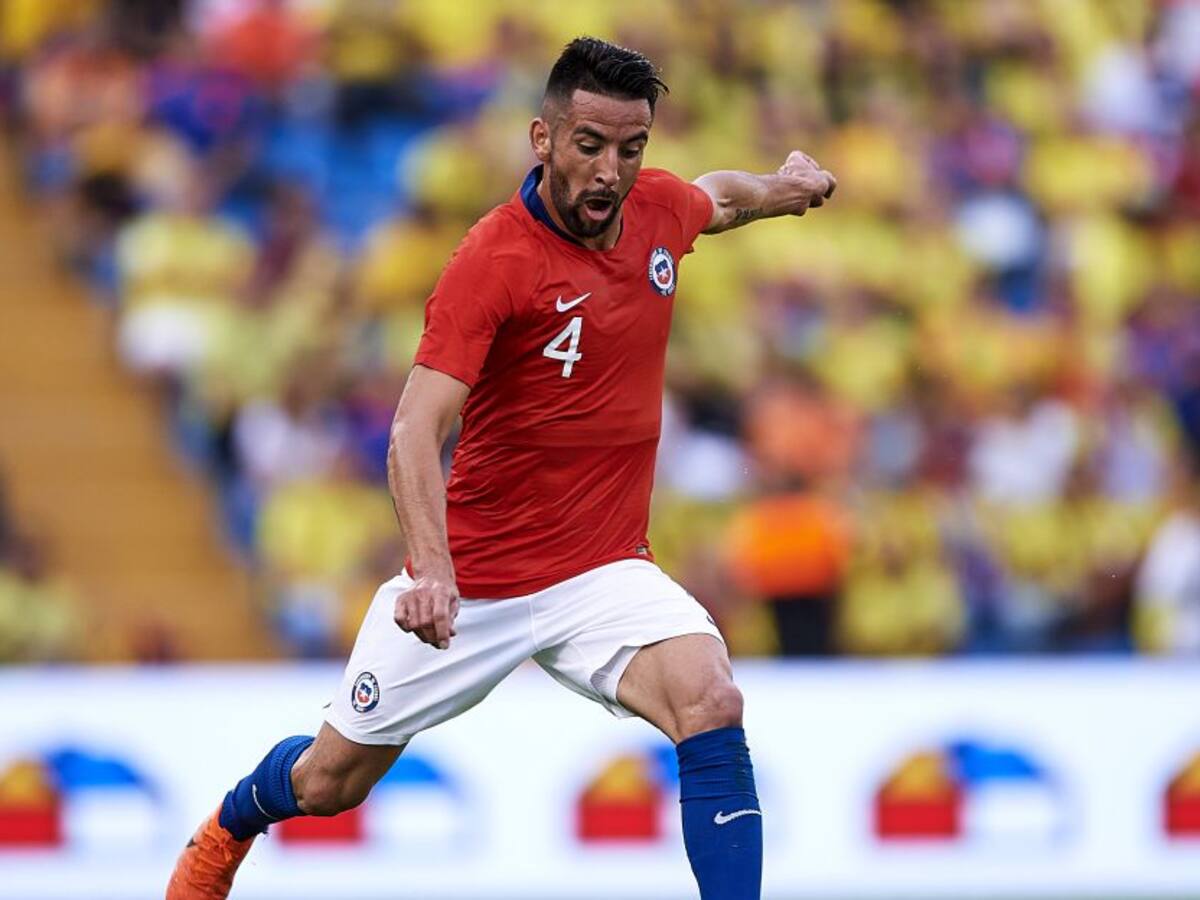 Chile recupera a Mauricio Isla pero pierde otro dos jugadores