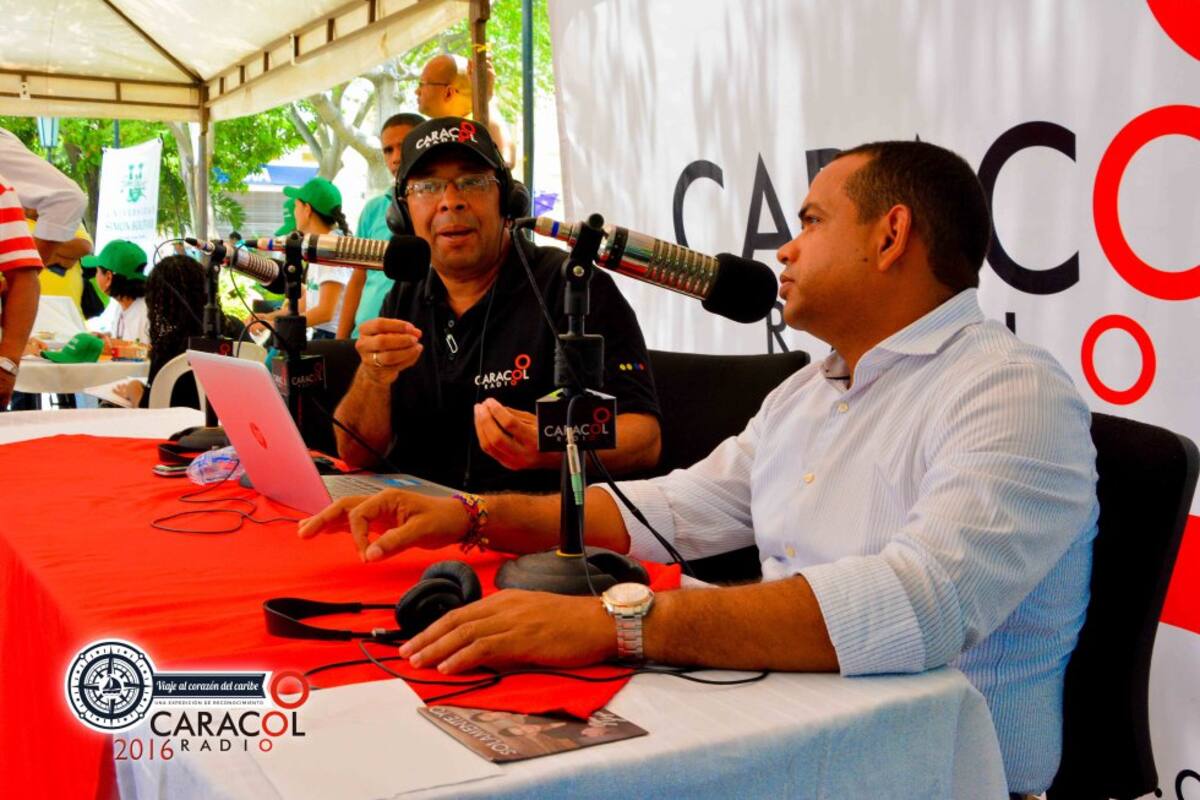 La gobernadora Oneida Pinto habló con Caracol Radio en un transmisión especial desde La Guajira.