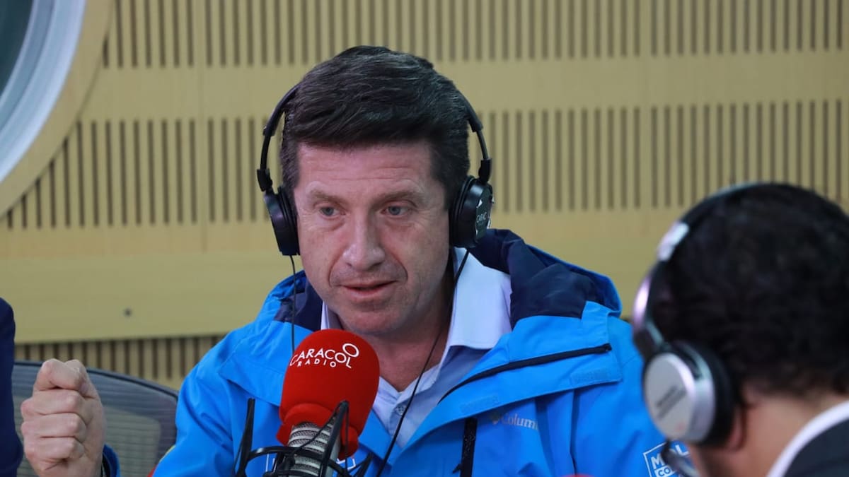 Diego Molano definió a Gustavo Bolívar como: “enemigo de Bogotá” en La Luciérnaga