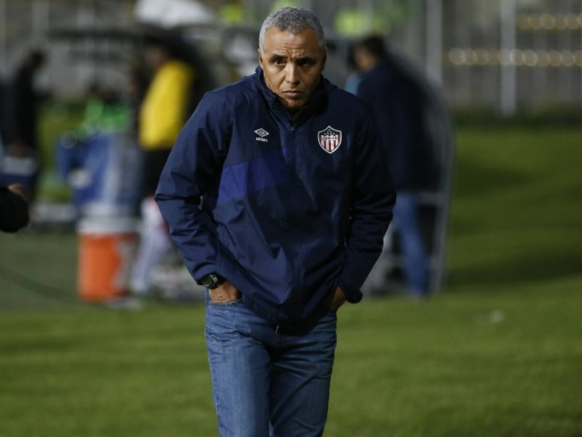 Alexis Mendoza renuncia a la dirección técnica del Junior