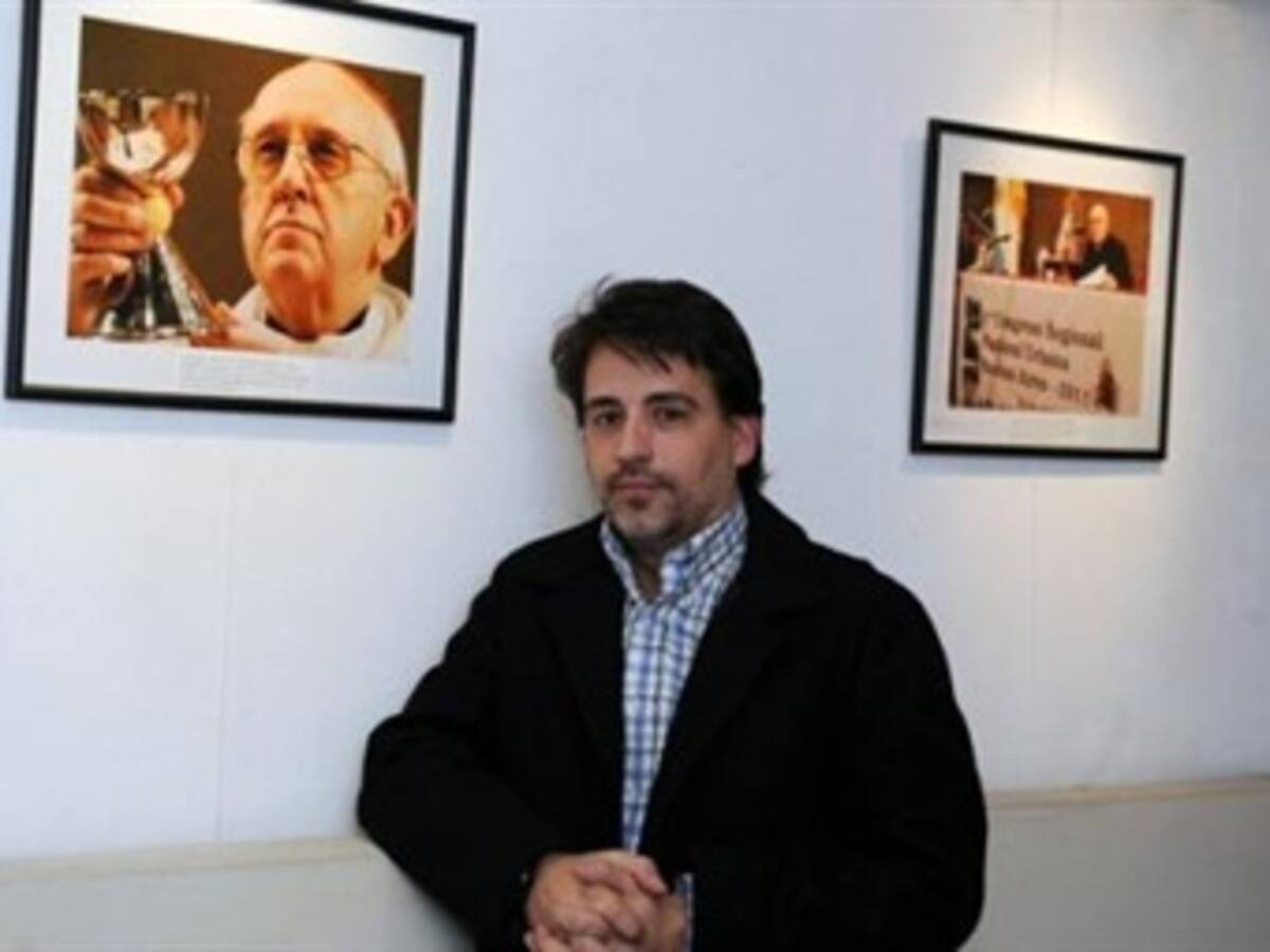 Bergoglio en fotos, un anticipo de los gestos del papa que cautivan al mundo