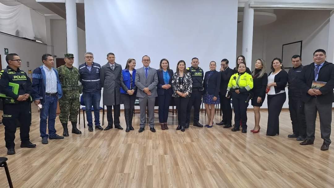 El Consejo de Seguridad Ampliado contó con la presencia de los gerentes y representantes de las entidades bancarias de Tunja / Foto: Suministrada.