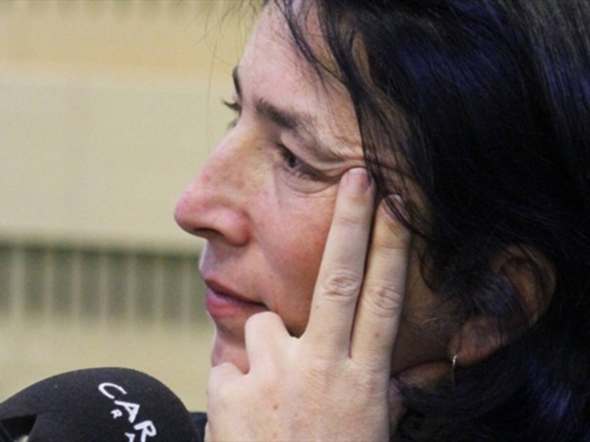 La perspectiva de la paz mejora en el papel: Luz María Sierra