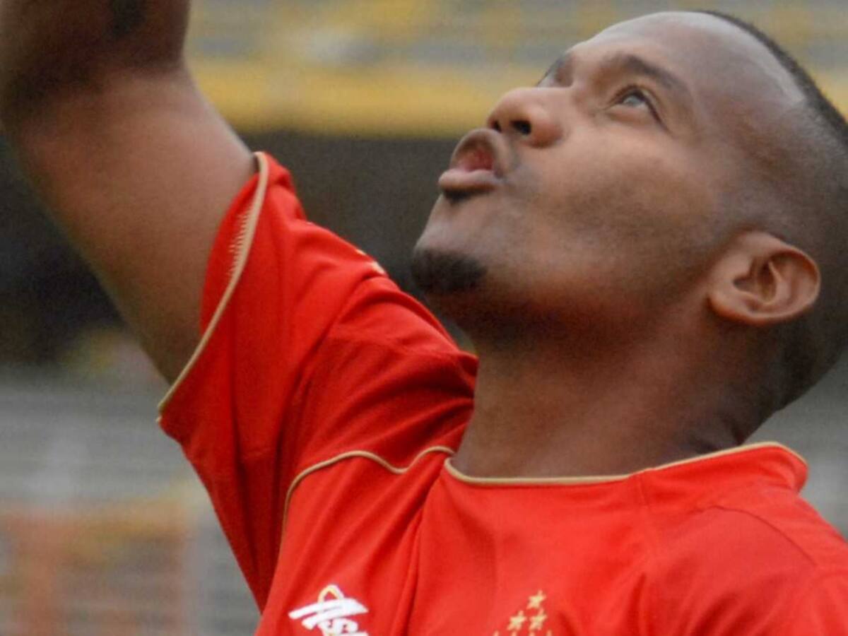 "Felicitamos a Jersson por su reglamento" Pitirri Salazar - Piscis Restrepo