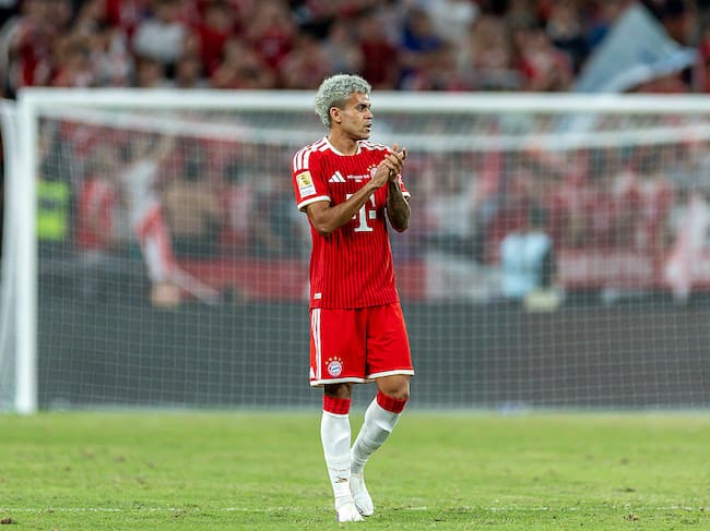 “Todos llevamos la misma camiseta” Luis Díaz y su fundación recolectan ayudas para las victimas(Photo by Yu Chun Christopher Wong/Eurasia Sport Images/Getty Images)